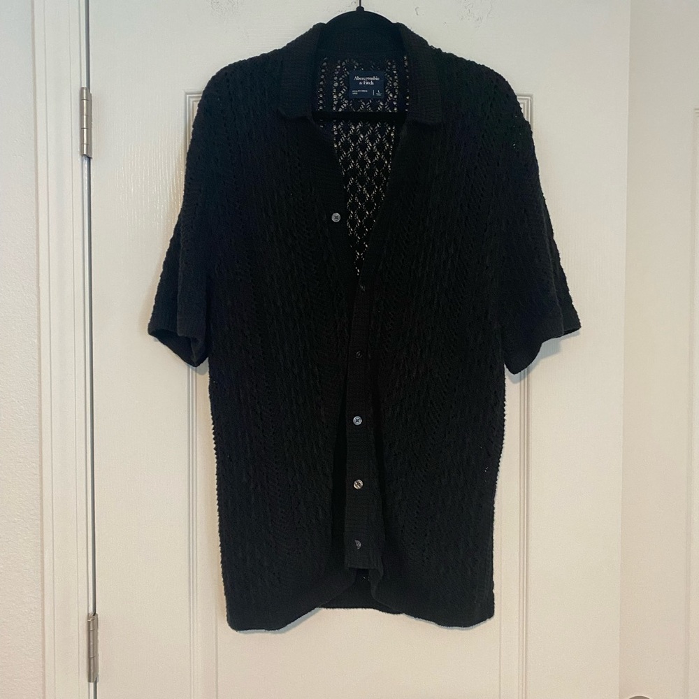 Abercrombie & Fitch Black Short Sleeve Crochet Button Down Size Large
